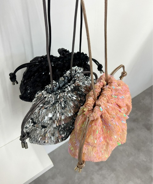 Olu.（オルドット）の「【Casselini】フリルスパンコールバッグ（ショルダーバッグ・レディース・グレー/ブラック/コーラル・FREE）」の4枚目の写真