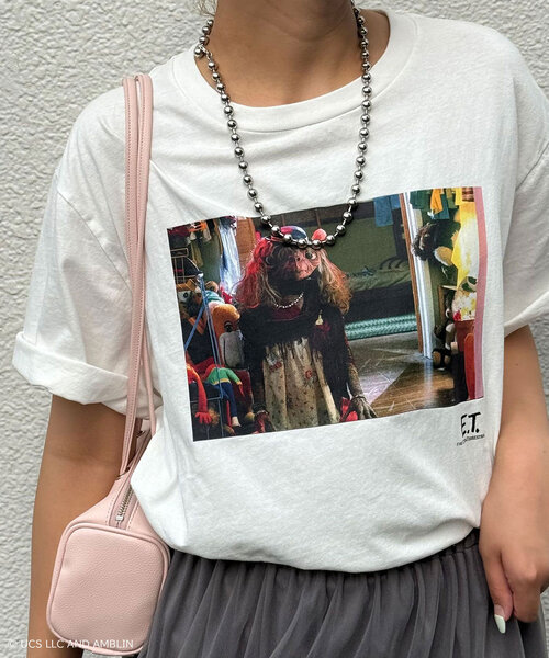 CIAOPANIC(チャオパニック)の「【Universalcollection/ユニバーサルコレクション】E.T.映画Tシャツ(Tシャツ/カットソー・レディース・ブラック系その他2/ブラック/アイボリー/チャコールグレー/ホワイト系その他2/ブラック系その他/ブラック系その他3/オフホワイト/ホワイト系その他3/ブラック系その他4/ホワイト系その他/ホワイト・FREE)」の14枚目の写真
