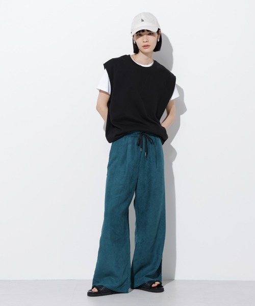 Apo(s)ture(アポスチャー)の「ARIA-004/フェイクスエードドロストワイトパンツ(その他パンツ・レディース・ベージュ/グリーン/グレー/ブラック・XS/S/M/L/XL)」の9枚目の写真