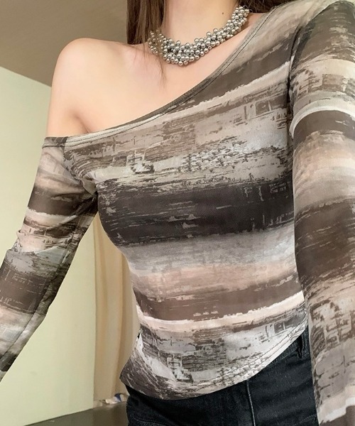 LADY LIKE(レディライク)の「ワンショルダーボーダーシアートップス(Tシャツ/カットソー・レディース・レッド/ブラック・M)」の1枚目の写真