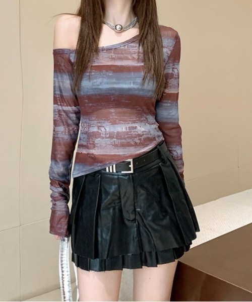 LADY LIKE(レディライク)の「ワンショルダーボーダーシアートップス(Tシャツ/カットソー・レディース・レッド/ブラック・M)」の7枚目の写真
