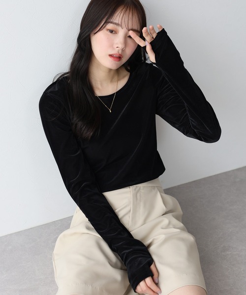 BLUEEAST(ブルーイースト)の「ベロアクルーネックカットソー(Tシャツ/カットソー・レディース・ネイビー/アイボリー/ブラック/モカ/ダークオレンジ/ブラウン・MEDIUM)」の3枚目の写真