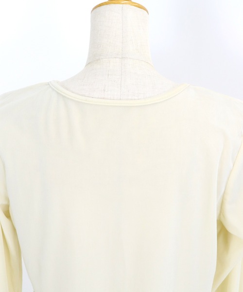 BLUEEAST(ブルーイースト)の「ベロアクルーネックカットソー(Tシャツ/カットソー・レディース・ネイビー/アイボリー/ブラック/モカ/ダークオレンジ/ブラウン・MEDIUM)」の16枚目の写真