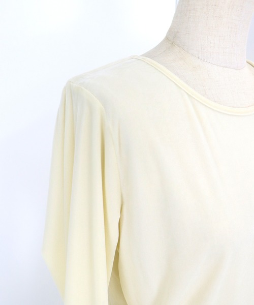 BLUEEAST(ブルーイースト)の「ベロアクルーネックカットソー(Tシャツ/カットソー・レディース・ネイビー/アイボリー/ブラック/モカ/ダークオレンジ/ブラウン・MEDIUM)」の17枚目の写真