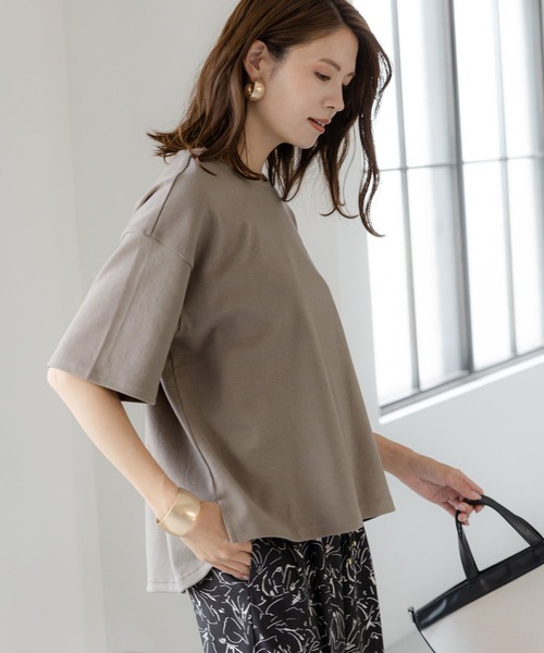 Elura（エルーラ）の「＜接触冷感＞ひやっとタッチベーシックTシャツ/138093（Tシャツ/カットソー・レディース・グリーン系その他/ブラック/グレー/ホワイト・MEDIUM/SMALL/LARGE）」の14枚目の写真