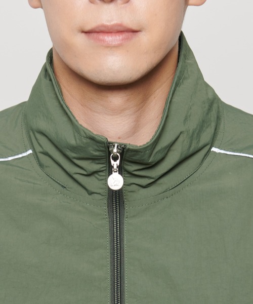 Arnold Palmer（アーノルドパーマー）の「シェア パイピング トラックジャケット（ナイロンジャケット・レディース・ブラック/カーキ/レンガ・L/M/S/XS/LL）」の4枚目の写真