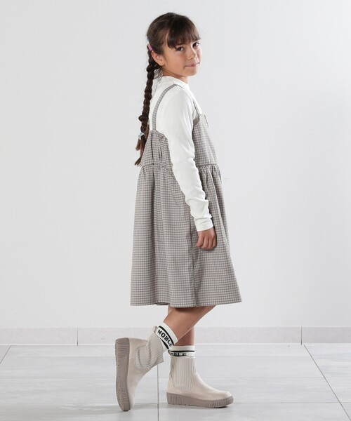 SHOO・LA・RUE(シューラルー)の「◆【110-140cm】フロントジップ使い チェックドッキングワンピース(ワンピース・キッズ・ブラック系1/モスグリーン系1/サックスブルー系1・12/13/14/11)」の14枚目の写真