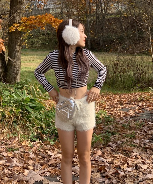 INTER FACTORY（インターファクトリー）の「mayu - シャギーショートパンツ (セットアップ)（その他パンツ・レディース・ブラック/グレー/アイボリー・FREE）」の13枚目の写真