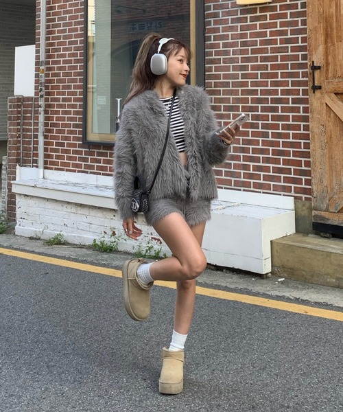 INTER FACTORY（インターファクトリー）の「mayu - シャギーショートパンツ (セットアップ)（その他パンツ・レディース・ブラック/グレー/アイボリー・FREE）」の19枚目の写真