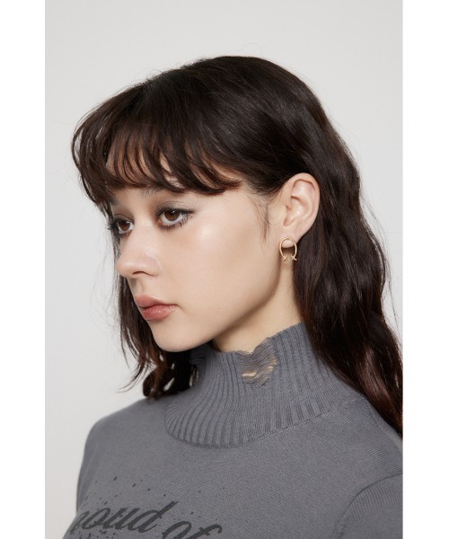 LAGUA GEM（ラグアジェム）の「FLOW CROSS ピアス（ピアス（両耳用）・レディース・ゴールド/シルバー・FREE）」の6枚目の写真