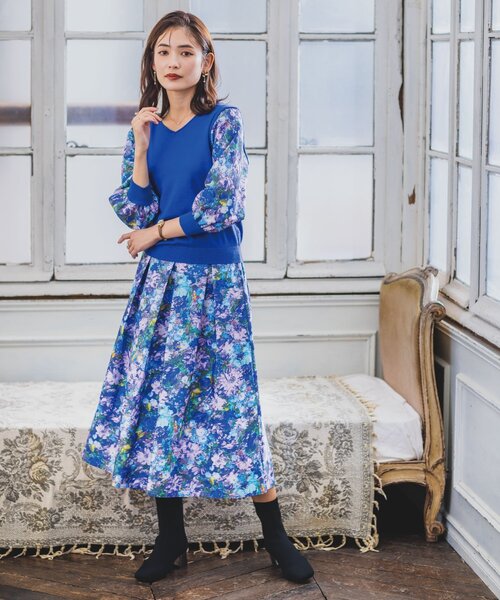 ITS'DEMO(イッツデモ)の「◆【セットアップ可/手洗い可】アート花柄シャンタン袖ニット<ミュルーズモダン(R)>(ニット/セーター・レディース・ダークブラウン系/ピンク系その他/ブルー系・00)」の7枚目の写真