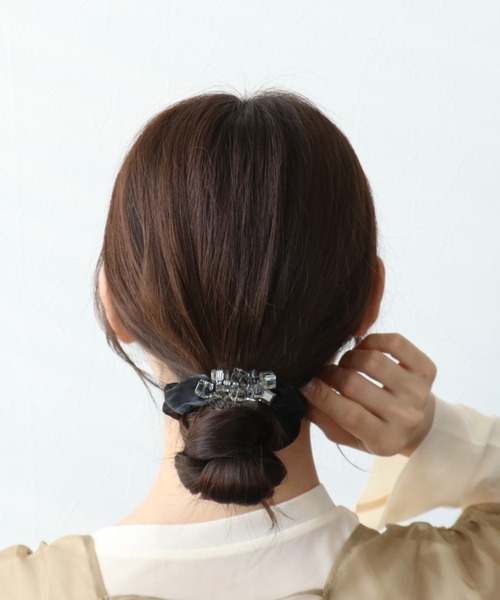 シュシュ★チャームリスト キューブチャームシュシュ（シュシュ）｜Three Four Time（スリー