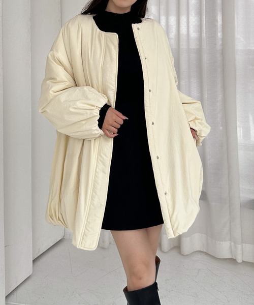 Louere（ルエレ）の「中綿ノーカラーバルーンコート（ノーカラーコート・レディース・ブラック/アイボリー/ブラウン・MEDIUM/SMALL/X-LARGE/LARGE）」の10枚目の写真