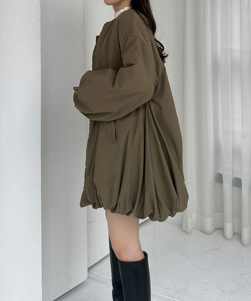 Louere（ルエレ）の「中綿ノーカラーバルーンコート（ノーカラーコート・レディース・ブラック/アイボリー/ブラウン・MEDIUM/SMALL/X-LARGE/LARGE）」の17枚目の写真