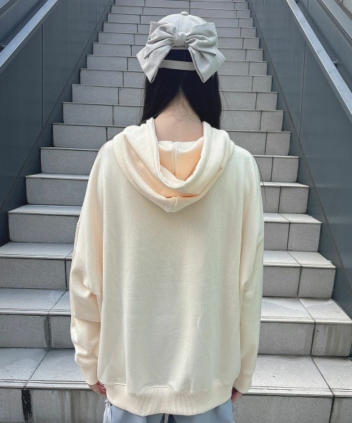 F i.n.t（フィント）の「フラワーFi.n.t発泡プリントパーカー/fint（パーカー・レディース・グリーン/アイボリー・FREE）」の4枚目の写真