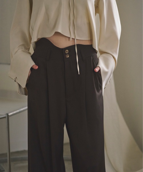 asymmetry tuck wide pants / アシンメトリータックワイドパンツ