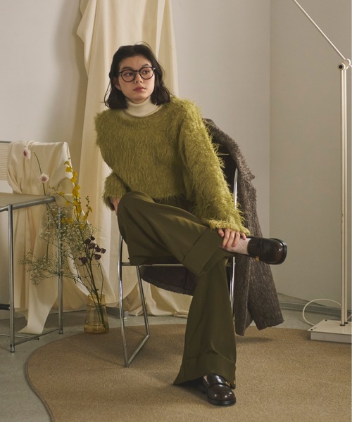loin nuit(ロワンニュイ)の「asymmetry tuck wide pants / アシンメトリータックワイドパンツ(スラックス・レディース・カーキ/チャコールグレー・FREE)」の15枚目の写真