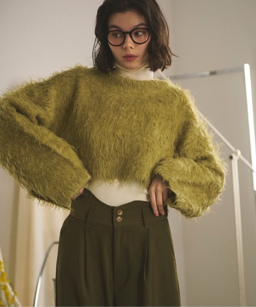 loin nuit(ロワンニュイ)の「asymmetry tuck wide pants / アシンメトリータックワイドパンツ(スラックス・レディース・カーキ/チャコールグレー・FREE)」の16枚目の写真