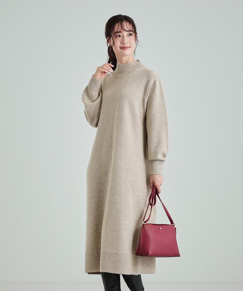 DRESKIP（ドレスキップ）の「◆ふわふわ柔らか ハイネック ロングニットワンピース（ワンピース・レディース・チャコールグレー/グリーン系/ベージュ・02/01/04/03）」の8枚目の写真