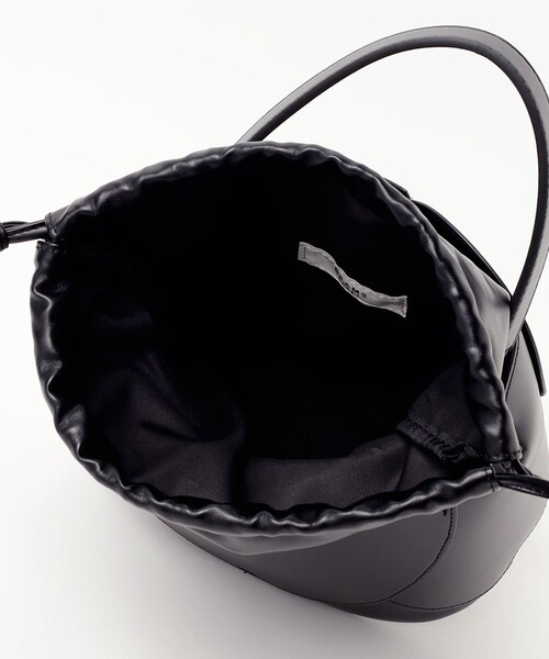 BEAMS HEART(ビームスハート)の「ハートモチーフ ショルダーバッグ(ショルダーバッグ・レディース・レッド/ブラック・ONE SIZE)」の12枚目の写真