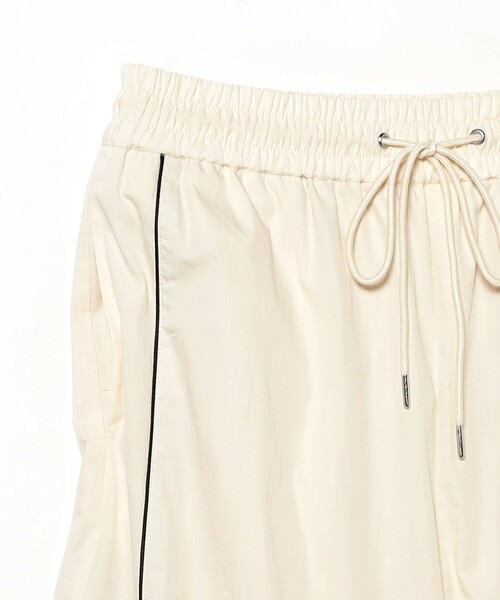 Ray BEAMS（レイビームス）の「ストライプ キリカエ トラックパンツ（その他パンツ・レディース・ネイビー/オフホワイト・0/1）」の14枚目の写真