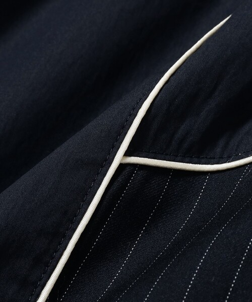 Ray BEAMS（レイビームス）の「ストライプ キリカエ トラックパンツ（その他パンツ・レディース・ネイビー/オフホワイト・0/1）」の4枚目の写真