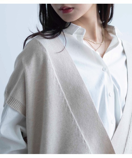 aquagarage（アクアガレージ）の「ニットベストカーディガン（ニット/セーター・レディース・サンドベージュ/チャコール・ONESIZE）」の11枚目の写真