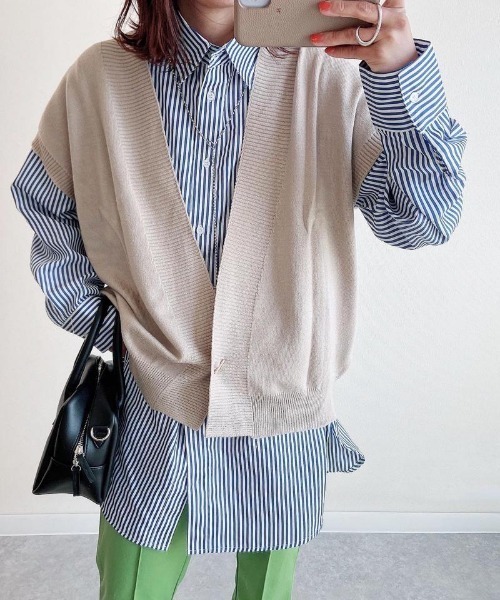 aquagarage（アクアガレージ）の「ニットベストカーディガン（ニット/セーター・レディース・サンドベージュ/チャコール・ONESIZE）」の5枚目の写真