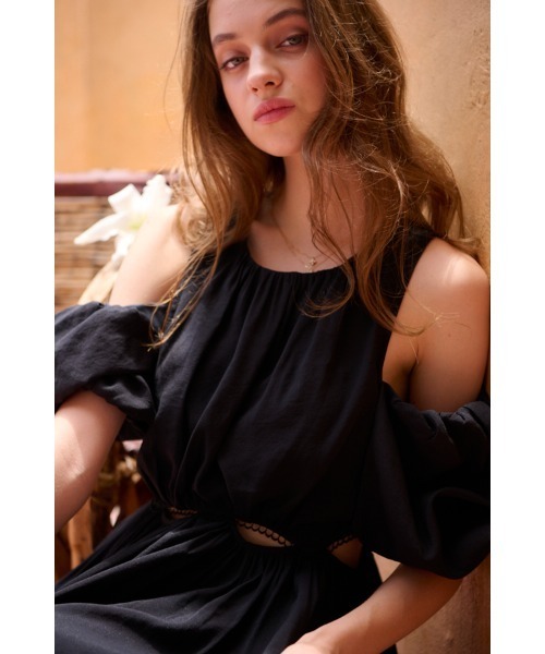 Estella.K(エステラケー)の「Rosie Cutout Long Dress カットアウトソフトドレス(ワンピース・レディース・アイボリー/サックスブルー/ブラック・FREE)」の17枚目の写真