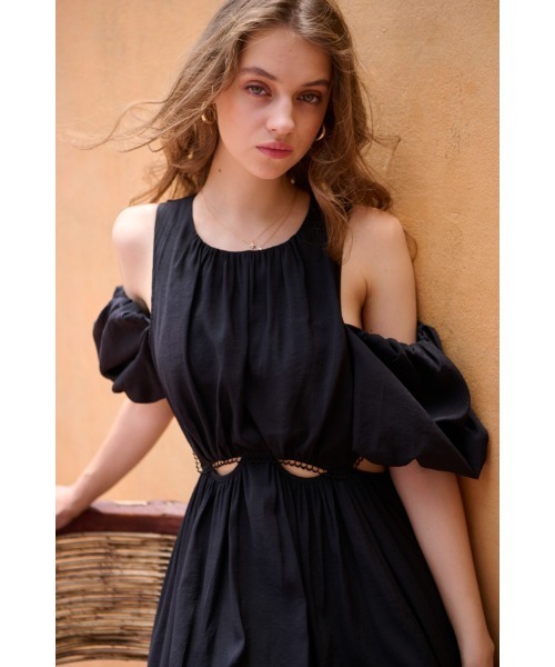 Estella.K(エステラケー)の「Rosie Cutout Long Dress カットアウトソフトドレス(ワンピース・レディース・アイボリー/サックスブルー/ブラック・FREE)」の18枚目の写真