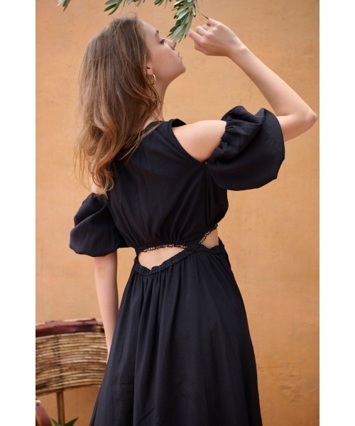 Estella.K(エステラケー)の「Rosie Cutout Long Dress カットアウトソフトドレス(ワンピース・レディース・アイボリー/サックスブルー/ブラック・FREE)」の19枚目の写真