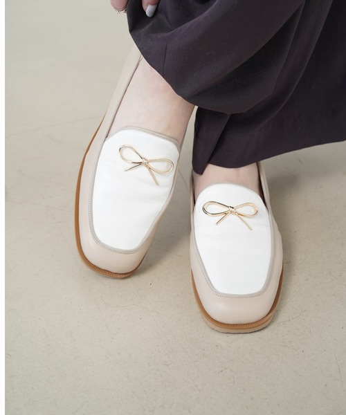 Launa lea（ラウナレア）の「リボンモチーフローファー(0592)（ローファー・レディース・ブラック/ベージュ/ライトブルー・22.5cm/23.5cm/23.0cm/24.5cm/24.0cm/22.0cm/25.0cm）」の3枚目の写真