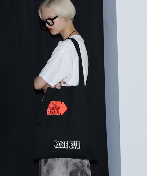 ROSE BUD（ローズバッド）の「(SANFRANCISCO.NNECT.)WEEKENDER TOTE BAG（トートバッグ・レディース・ホワイト/ブラック・ONE SIZE）」の2枚目の写真
