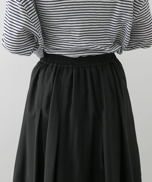 SENSE OF PLACE by URBAN RESEARCH（センスオブプレイスバイアーバンリサーチ）の「タックボリュームコクーンスカート（スカート・レディース・オフホワイト/ブラック/ライトブルー・SMALL/MEDIUM）」の19枚目の写真