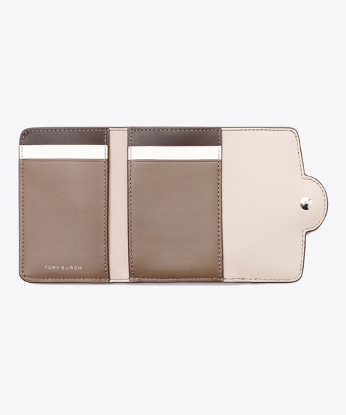 TORY BURCH（トリーバーチ）の「ロビンソン ペブルド スモールウォレット（財布・レディース・ライトグレー/サンドベージュ/モカ/ライトブラウン/ブラック/イエロー系/ストーン・ONE SIZE）」の9枚目の写真