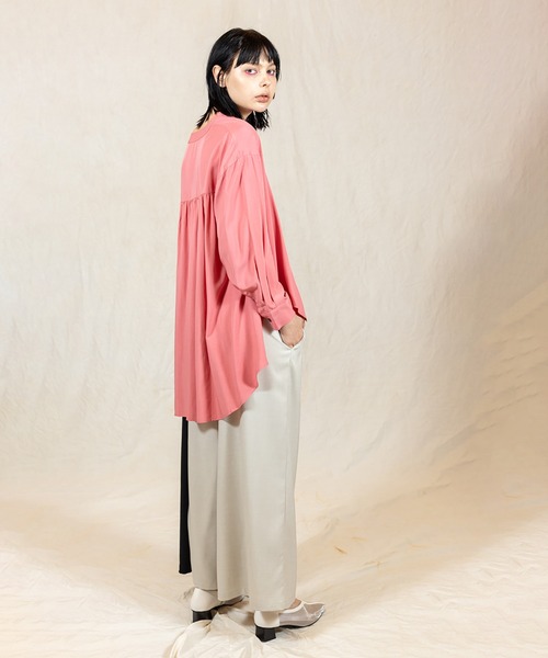 OSMOSIS（オズモーシス）の「アシンメトリー切替パンツ（その他パンツ・レディース・アイボリー/ライトグレー/ブラック・ONE SIZE）」の8枚目の写真