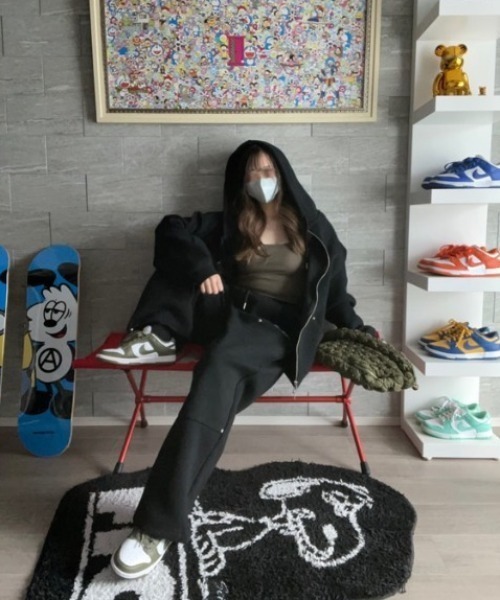 ATMARK(アットマーク)の「《2サイズ展開 / UNISEX 》ATMARKグラフィティ ダブルニー スウェットパンツ ヘビーウェイト(スウェットパンツ・メンズ・ホワイト/ブラック・MEDIUM/LARGE)」の19枚目の写真