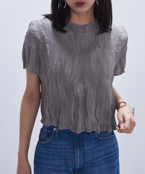 Gongdid Design(ゴンディッドデザイン)の「【Gongdid Design】Wavy crop top プリーツウェーブ クロップドトップス(Tシャツ/カットソー・レディース・ブラック/オフホワイト/グレー/ブラウン/ネイビー・FREE)」の20枚目の写真