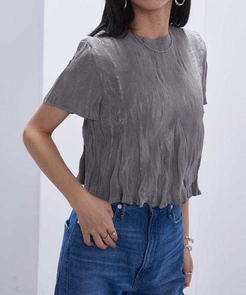 【VERY掲載】gongdid design ウェーブクロップトップ Gongdid Design】Wavy crop top プリーツウェーブ クロップド