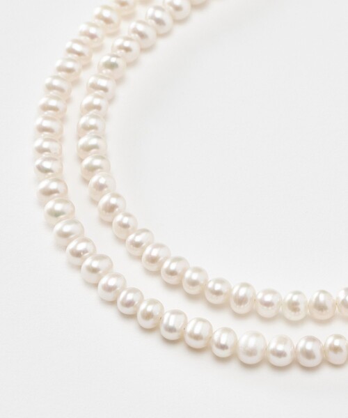 allureville（アルアバイル）の「淡水パールロングネックレス（ネックレス・レディース・オフホワイト・FREE）」の5枚目の写真