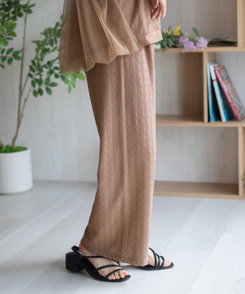 Howdy Marie（ハウディ―マリー）の「Howdy Marieカットジャガード セミワイドパンツ（その他パンツ・レディース・ブラック/ブラウン・M/L）」の6枚目の写真