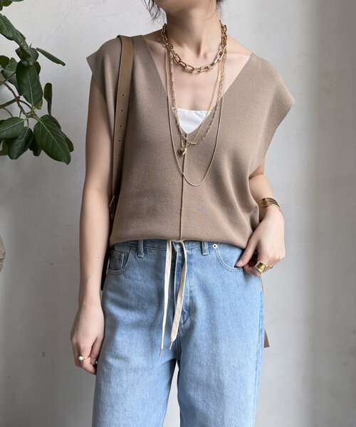 DouDou(ドゥドゥ)の「【WEB限定】ロングニットベスト+ニットパンツセット(セットアップ・レディース・ベージュ/ブラック・FREE)」の4枚目の写真