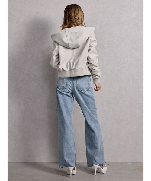 GYDA（ジェイダ）の「フーディーフェイクレザーコート（ブルゾン・レディース・アイボリー/ブラック・FREE）」の14枚目の写真