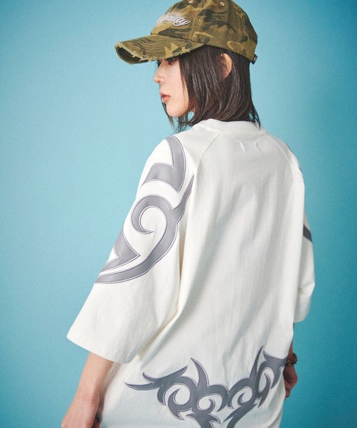 GALFY（ガルフィー）の「GALFY-部族長Tee（Tシャツ/カットソー・レディース・ブラック/ホワイト/サンドベージュ・L/XL）」の5枚目の写真