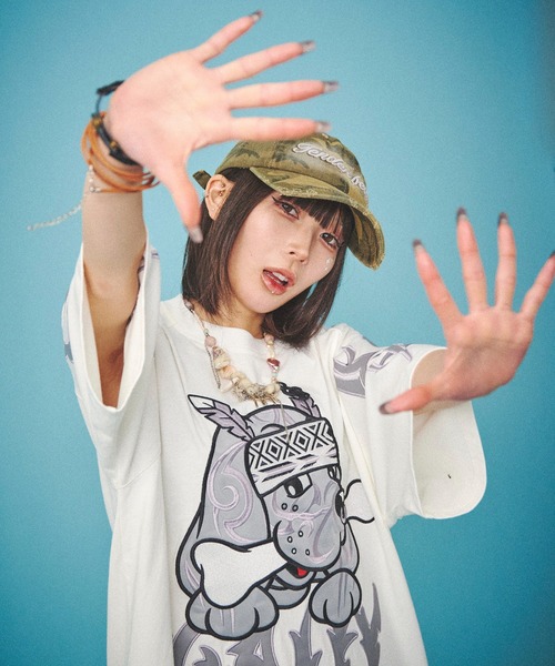 GALFY（ガルフィー）の「GALFY-部族長Tee（Tシャツ/カットソー・レディース・ブラック/ホワイト/サンドベージュ・L/XL）」の6枚目の写真