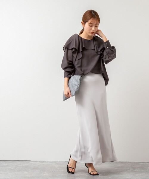 NOLLEY’S(ノーリーズ)の「シアースラブフリルブラウス(シャツ/ブラウス・レディース・チャコールグレー/ライトグリーン/キナリ・38)」の15枚目の写真