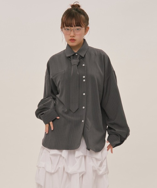 loin nuit（ロワンニュイ）の「nuance button tie shirt / ニュアンスボタンタイシャツ（シャツ/ブラウス・レディース・ライトピンク/ネイビー/ブラウン/ブルー/アイボリー/ダークブラウン/グレー・FREE）」の3枚目の写真