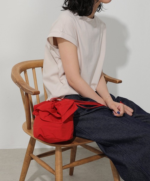 セール】ナイロンフリル巾着バッグ（ハンドバッグ）｜emesuelee