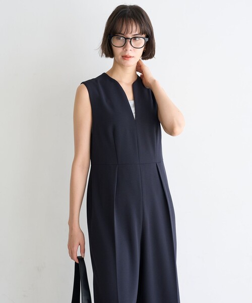 UNFILO(アンフィーロ)の「ラメストレッチ キャミソール(キャミソール・レディース・シルバー系/ブラック系・SMALL/MEDIUM)」の3枚目の写真