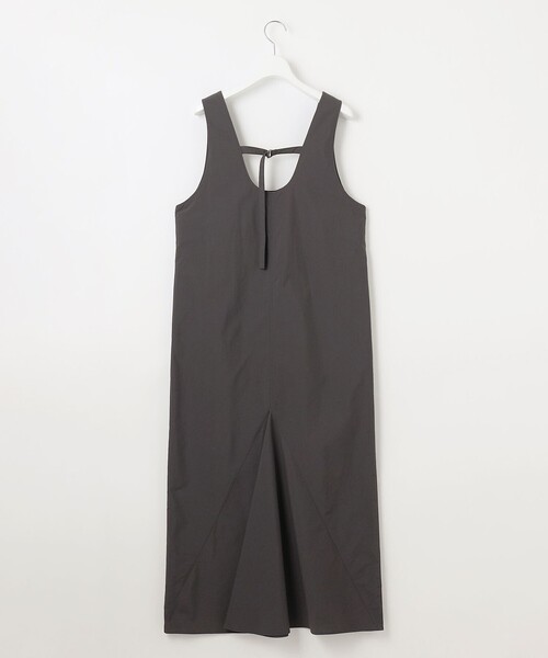 23区(ニジュウサンク)の「【SLOW/一部店舗限定】UVカット/撥水/接触冷感 ナイロンタスランタフタ ワンピース(ワンピース・レディース・グレー系/ベージュ系・38)」の7枚目の写真